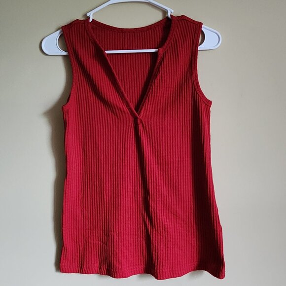 Red Sleeveless Top Size XS - Picture 1 of 4